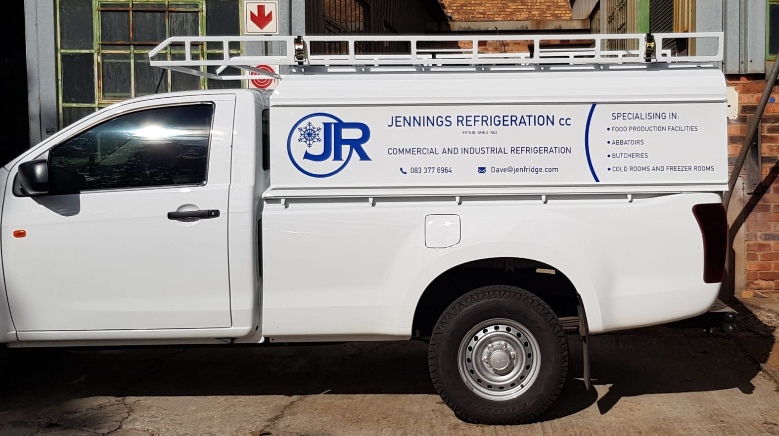 Vehicle Branding 25