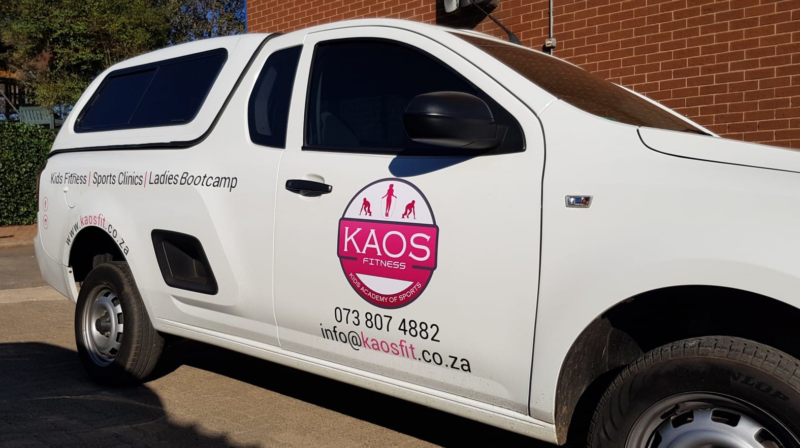 Vehicle Branding 24